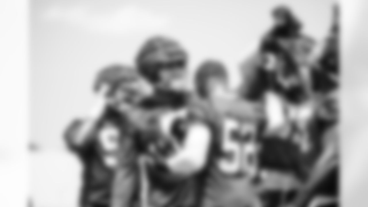 98 DT Raekwon Davis
