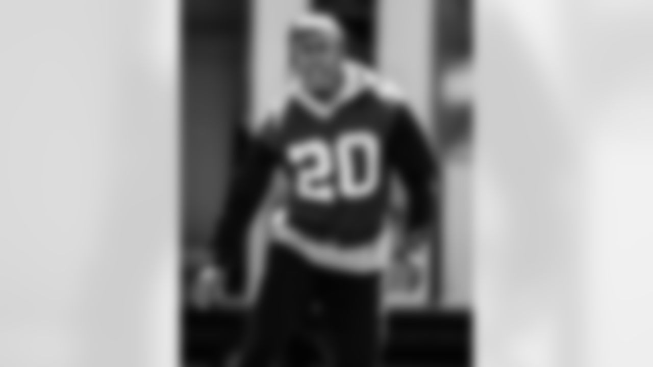 20 S Nick Cross