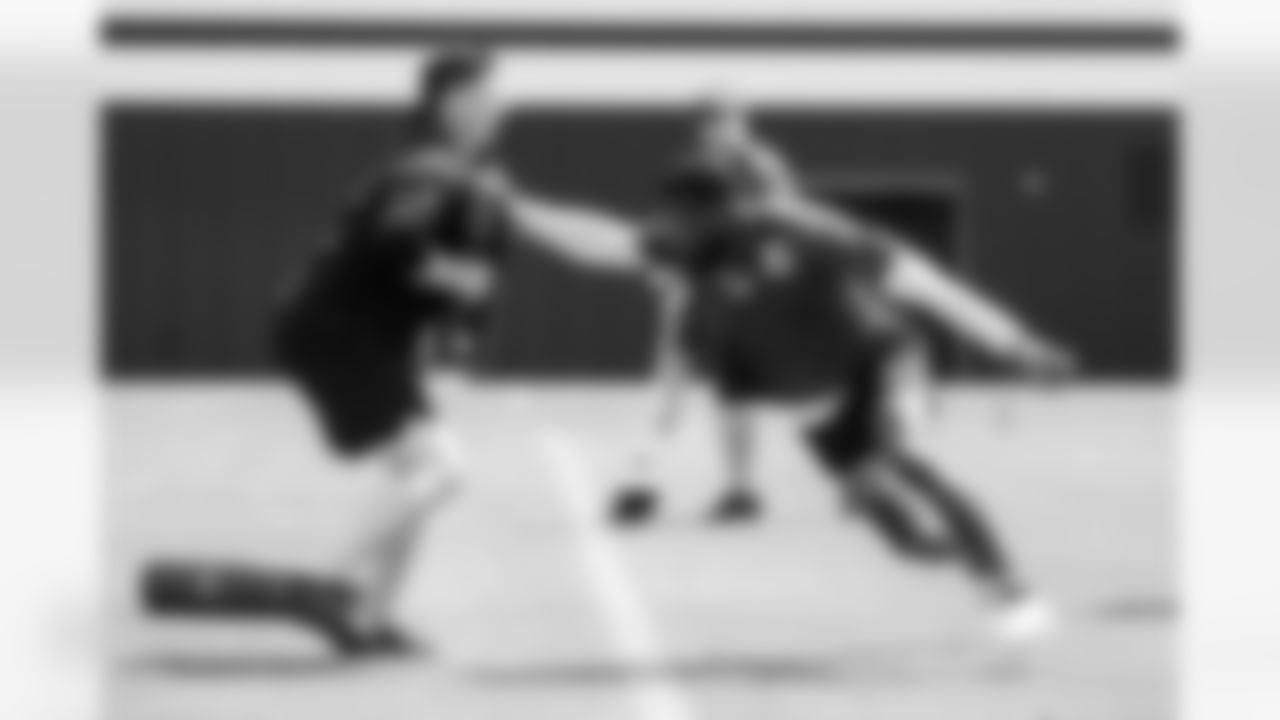 Joe Hastings Assistant Special Teams, 33 CB Dallis Flowers