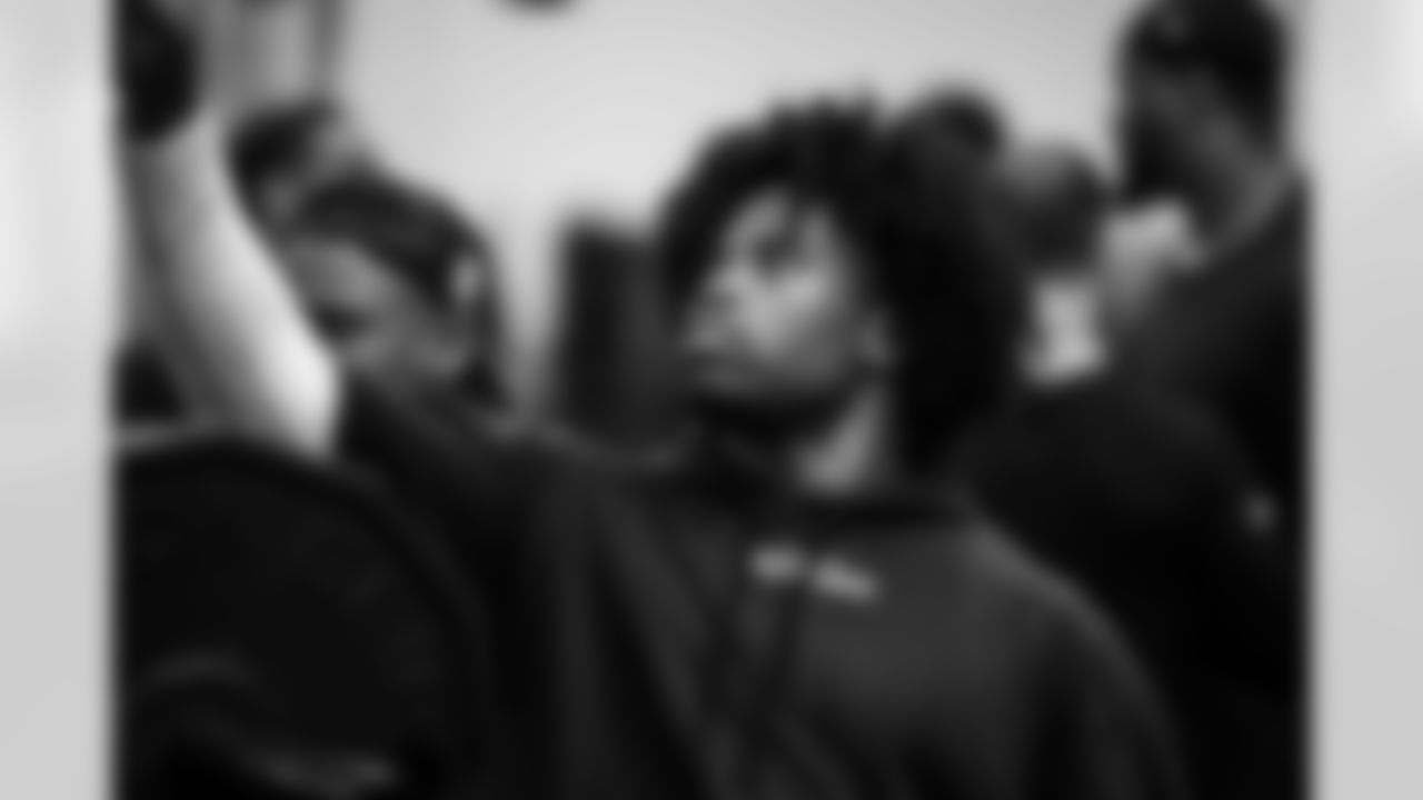 23 CB Kenny Moore II