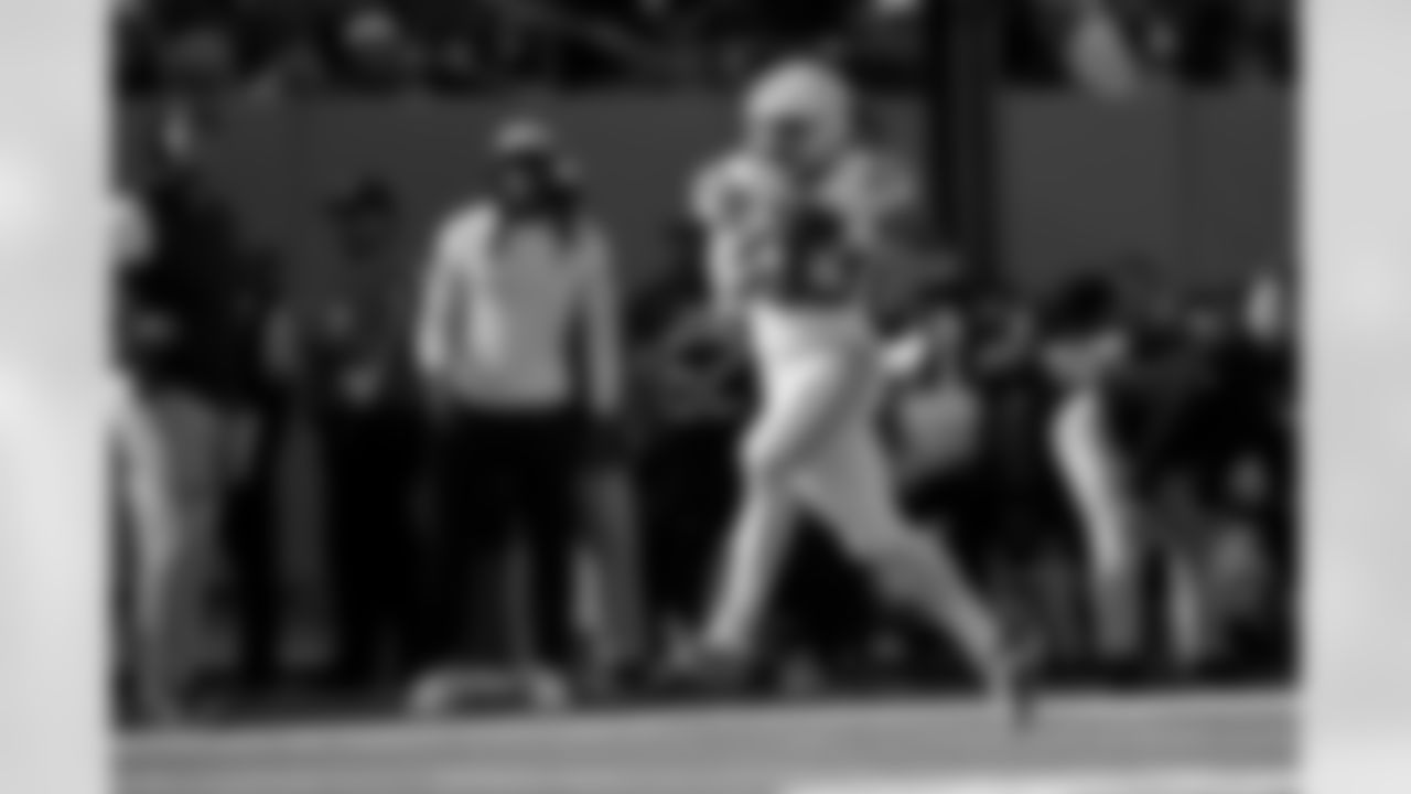 83 TE Kylen Granson