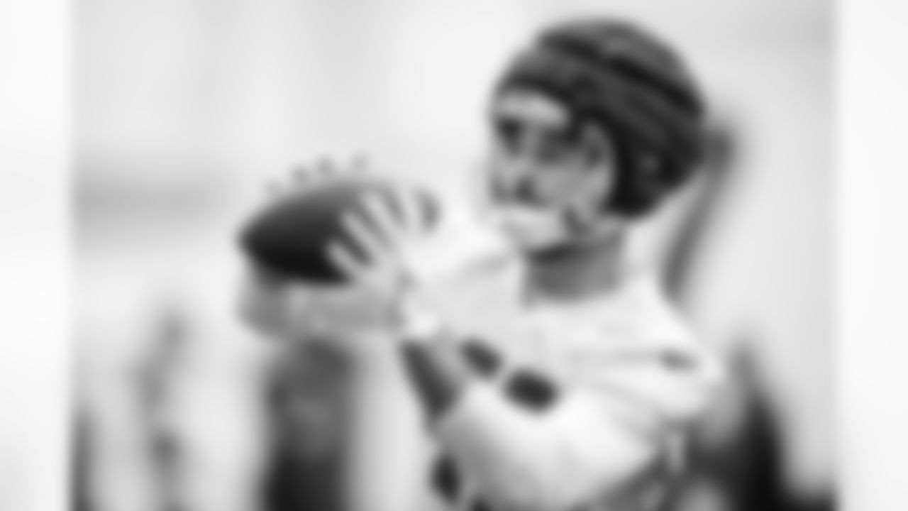 TE Sean McKeon 49