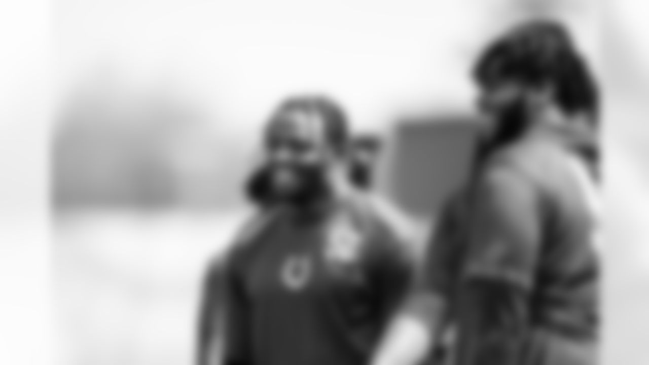 52 DE Samson Ebukam