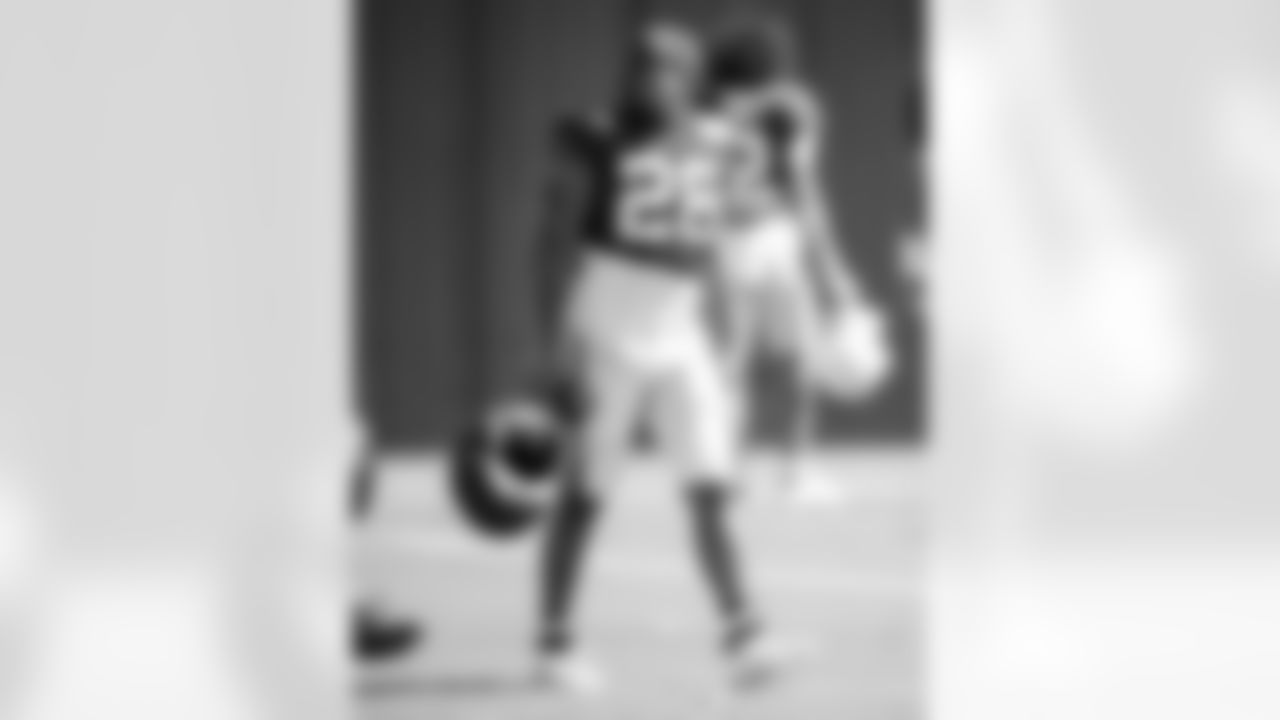 RB Jonathan Taylor #28
